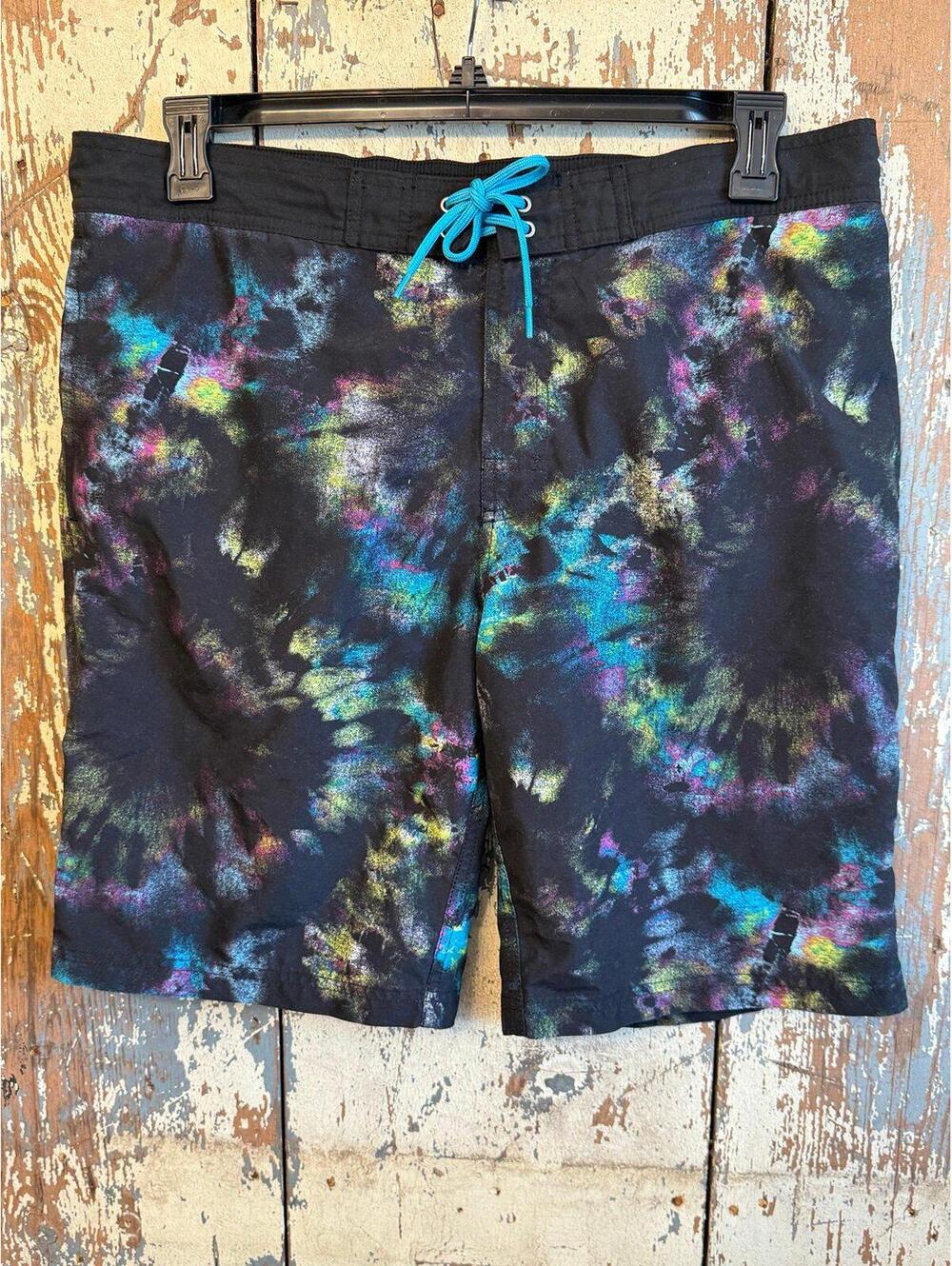 Roundtree and Yorke Swimwear Black Tie Dye Board Shorts size Large